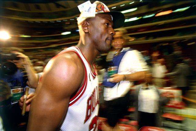 切尔西与18岁右后卫阿奇姆彭续约至2029年